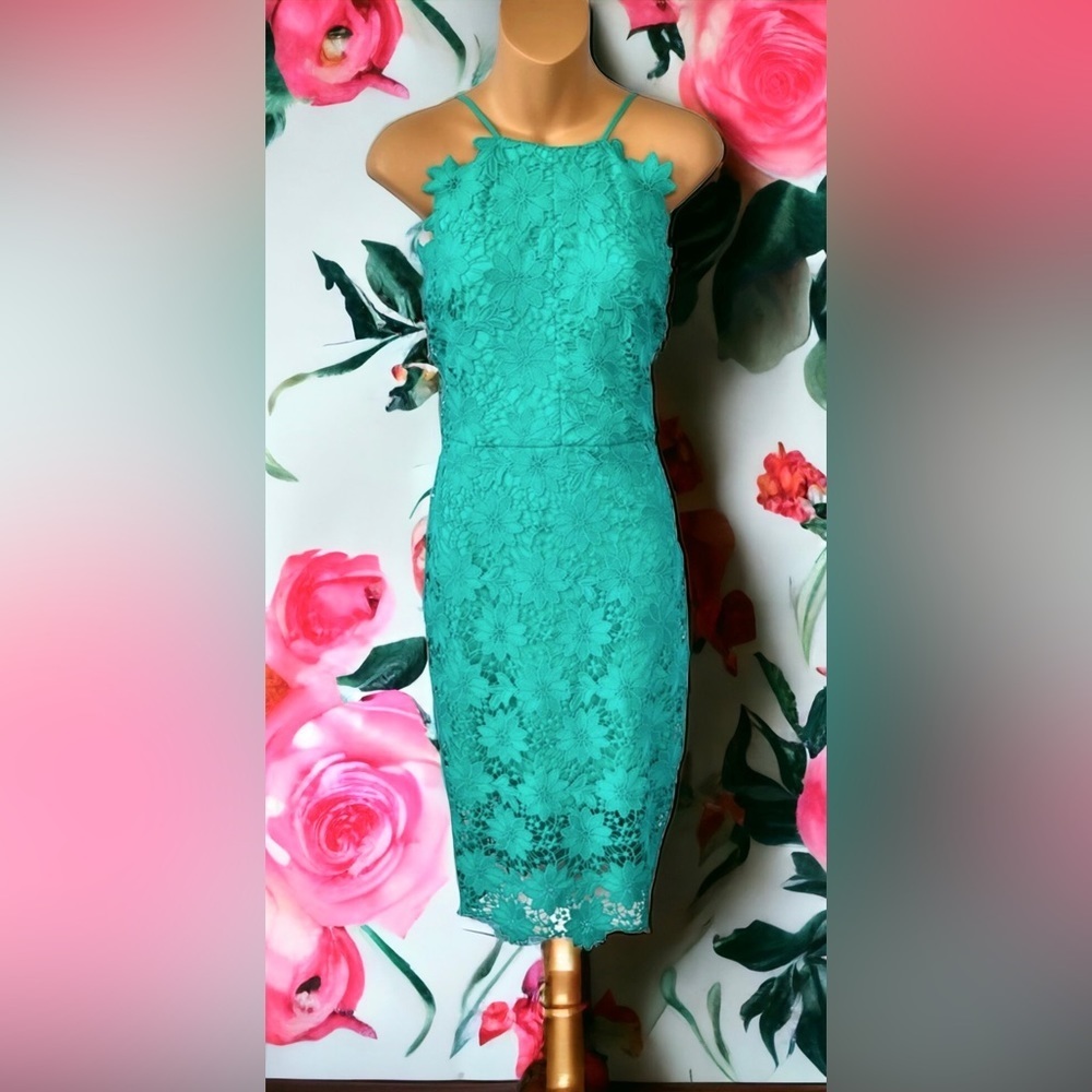Bisou Bisou • Teal Full Lace Halter Sheath Dress • Size 10 - Picture 2 of 7
